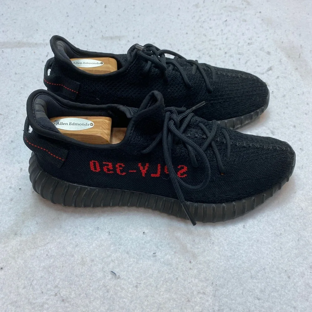 Adidas Sneakers Mens 10 Black Yeezy Boost 350 V2 Bred CP9652